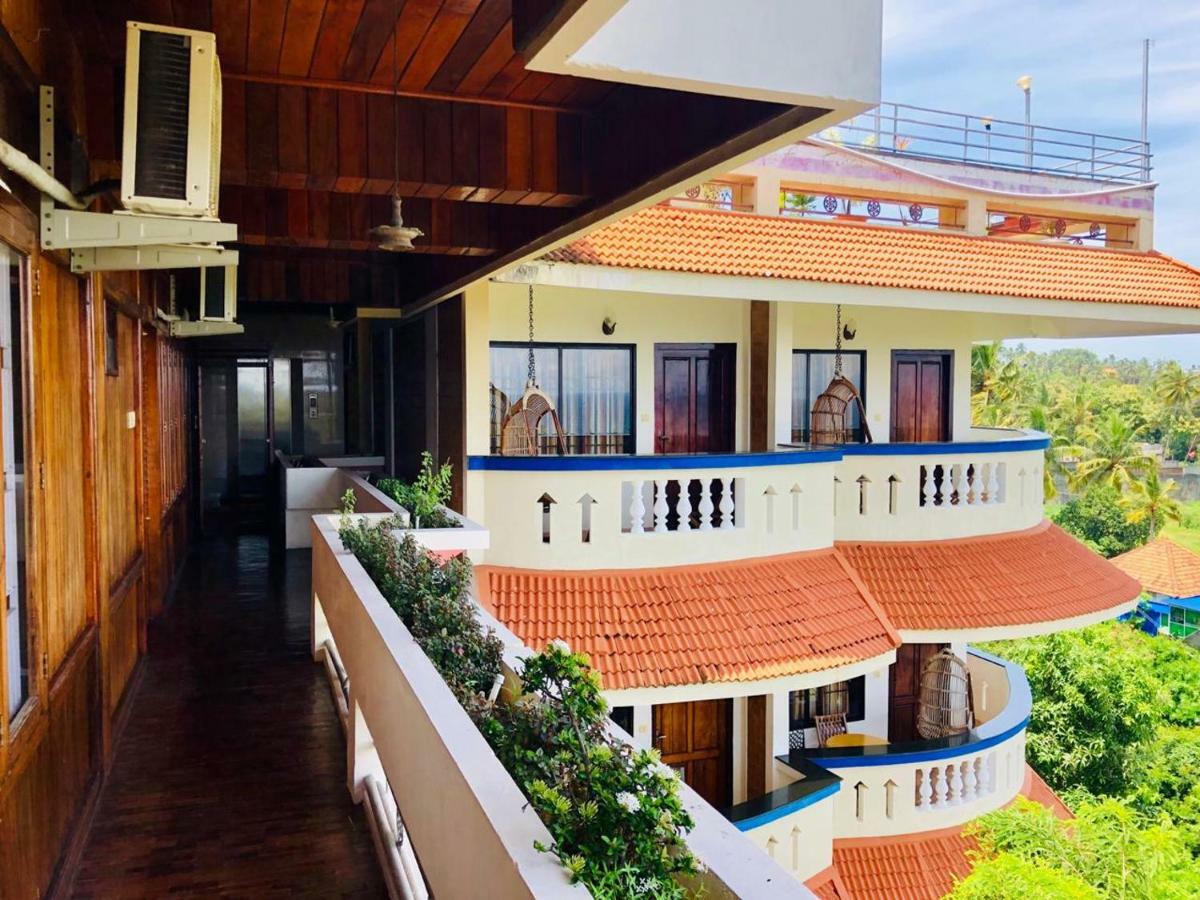 Ayurlaya Beach Retreat Kovalam Zewnętrze zdjęcie
